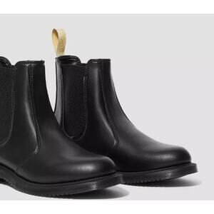 Doc Martens Vegan Flora Chelsea Boots Ankle Leather Chunky Flat Dr. Martens